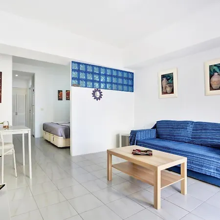 Amplio Estudio Los Cristianos, Piscina Climatizada, Wi-fi, Aire Acondicionado - Es-347-25 Апартаменты
